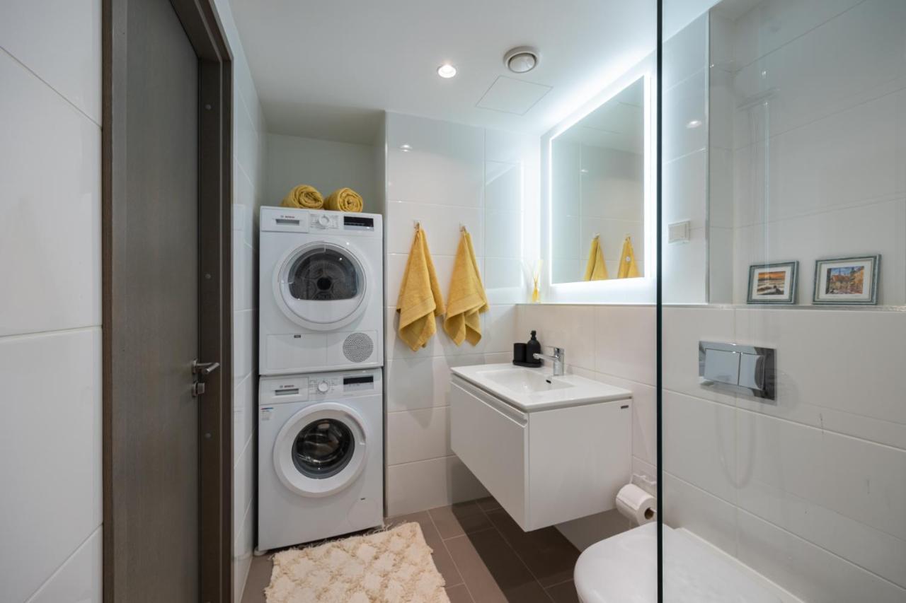 Rotermanni Apartment#Top Location#Spacious#Free Parking タリン エクステリア 写真